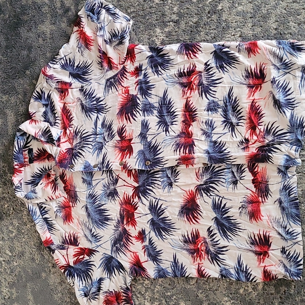 Men's shirt